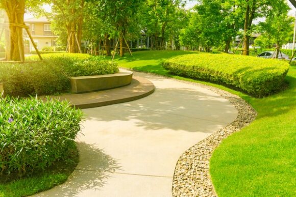 Fort Worth commercial landscape by LPT Inc